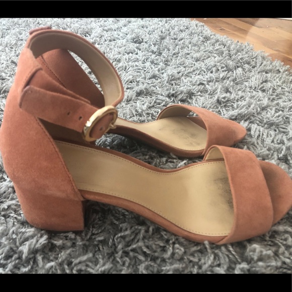 michael kors heels - Picture 3 of 4